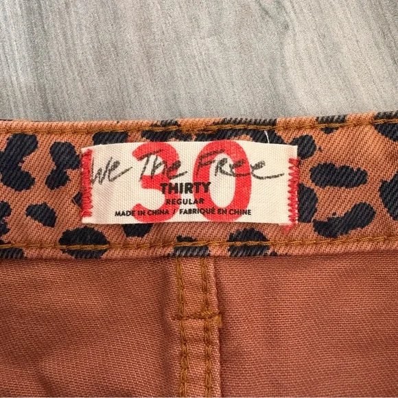 Leopard Print Mini Skirt - Picture 3 of 6